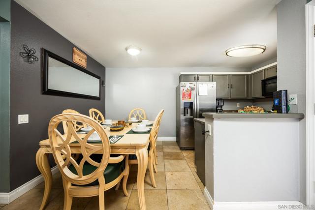 3574 Sunset Ln, San Diego CA: https://media.crmls.org/mediaz/2ff9185e-f3db-4f19-85c1-f953cbefeefe.jpg