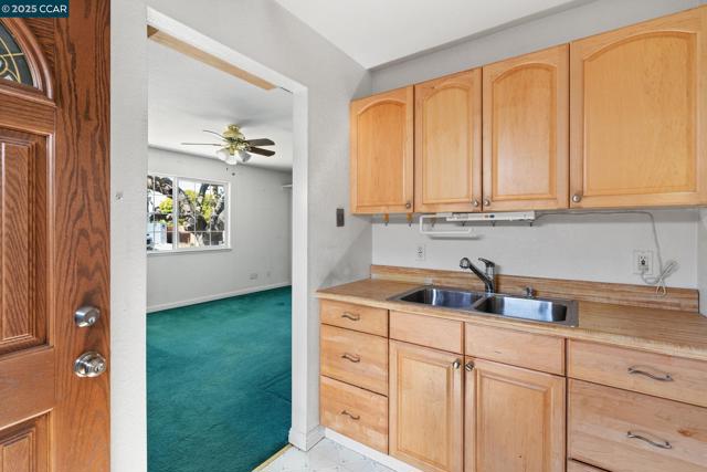 3478 Esperanza Drive, Concord CA: https://media.crmls.org/mediaz/2ffa4fbb-2763-49dd-bc1d-bba931033f7e.jpg