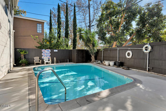 Detail Gallery Image 31 of 33 For 1542 Riverside Dr #C,  Glendale,  CA 91201 - 2 Beds | 2 Baths