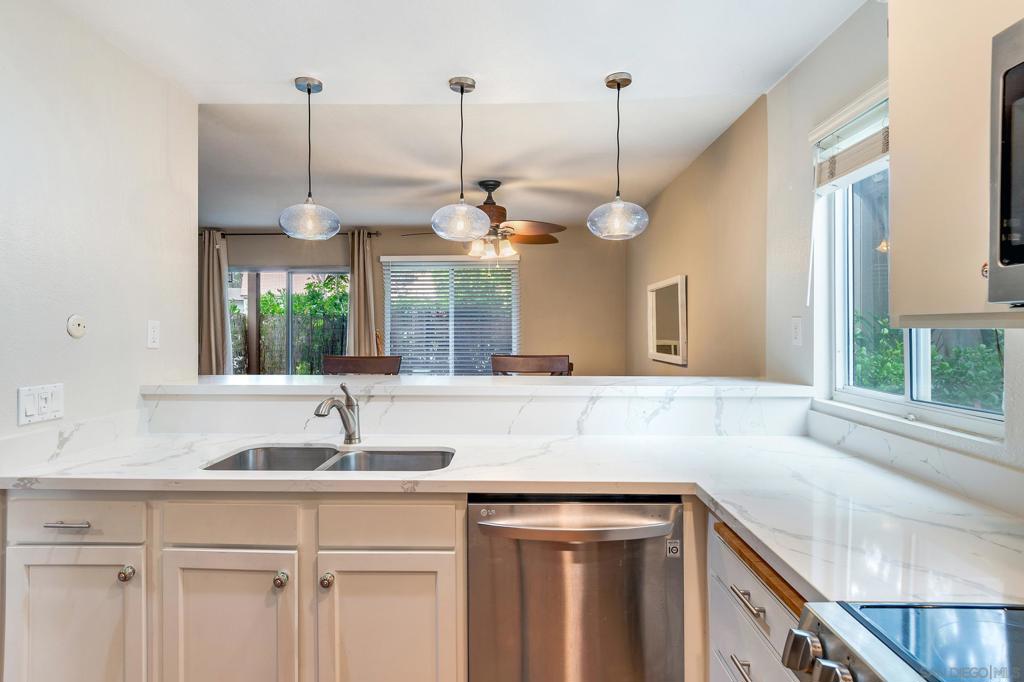 MLS #250040222SD image #10