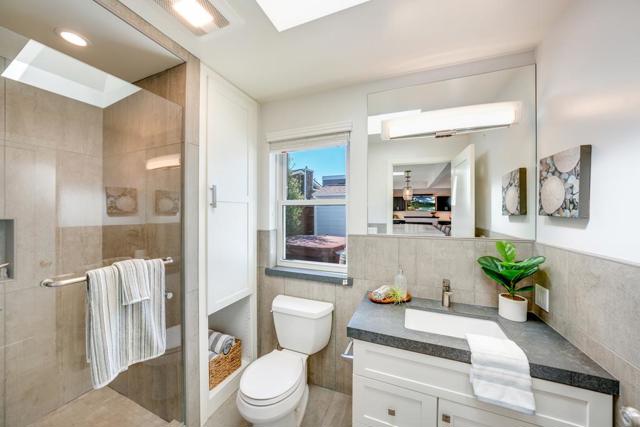 129 Santa Cruz Avenue, Aptos CA: https://media.crmls.org/mediaz/2ffb76ce-f041-4de6-94a4-141efa444b26.jpg