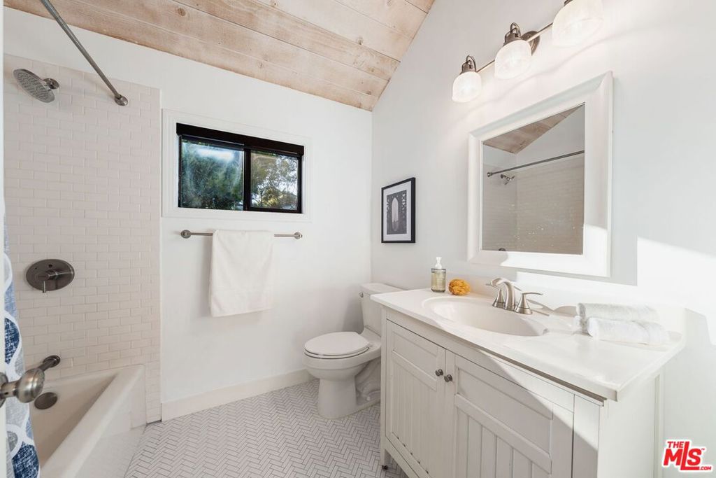 MLS #25607185 image #55