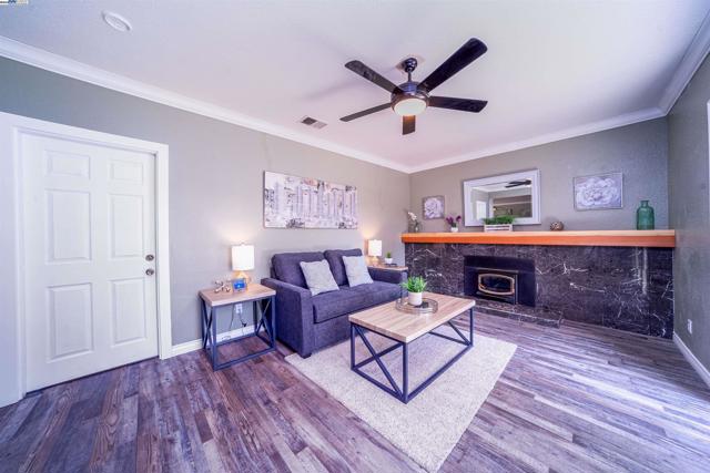 34505 Salinas Pl, Fremont CA: https://media.crmls.org/mediaz/2ffd7067-be69-404e-aa08-a4ea0e2814d7.jpg