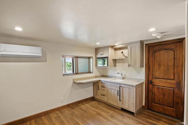 4652 Resmar Road, La Mesa CA: https://media.crmls.org/mediaz/2ffdfb03-9812-49f7-97e9-4353a0abaaa9.jpg