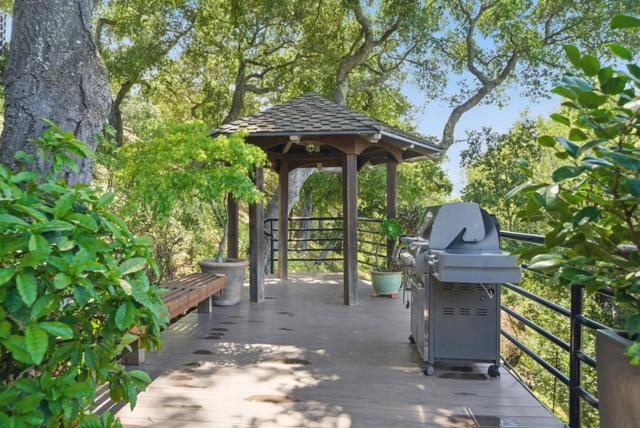 16190 Maya Way, Los Gatos CA: https://media.crmls.org/mediaz/2ffe10fc-cf97-4d7f-bd5e-2cddd60d88fb.jpg