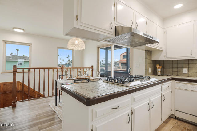 Detail Gallery Image 11 of 22 For 3700 Ocean Dr, Oxnard,  CA 93035 - 3 Beds | 0 Baths