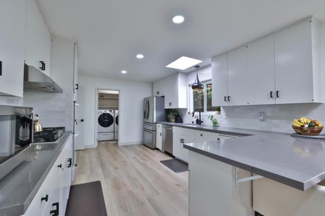 1777 Dahill Lane, Hayward CA: https://media.crmls.org/mediaz/2ffeb20f-997a-4079-9433-c6e5ecdd145a.jpg