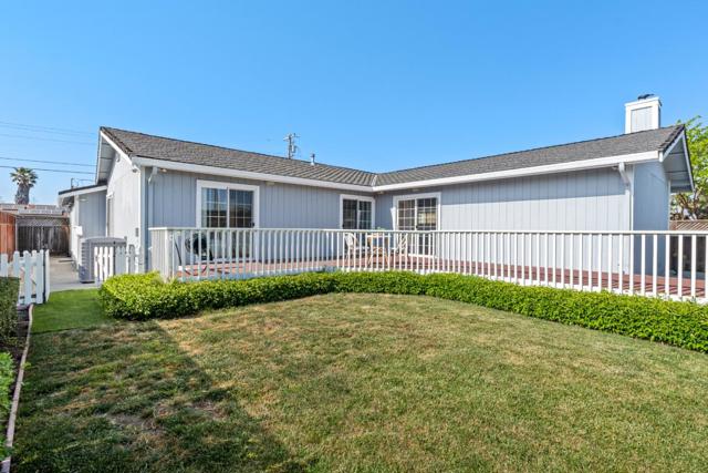 8346 Juniper Avenue, Newark CA: https://media.crmls.org/mediaz/2fff0136-09af-41e4-bec5-eafc7c386a7f.jpg