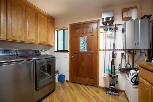 350 Aurora Road, Soquel CA: https://media.crmls.org/mediaz/2fff59d6-413d-437a-ba0c-1fd7bc110962.jpg