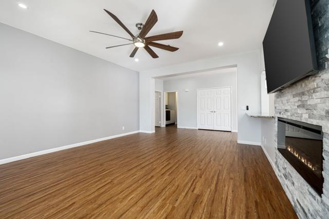 48211 Vista De Nopal, La Quinta CA: https://media.crmls.org/mediaz/2ffff2f2-5d83-4cc9-b728-144c10104b76.jpg