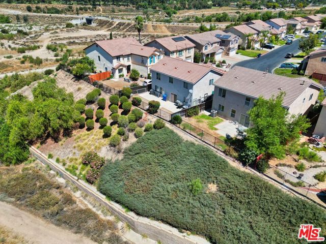 12512 Valley Vista Way, Sylmar CA: https://media.crmls.org/mediaz/30005503-ffcb-4730-ba0c-37e8d5e167e3.jpg
