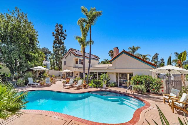 13414 Calle Colina, Poway CA: https://media.crmls.org/mediaz/300108a6-b7c7-48c3-9484-b8045ec35bd6.jpg