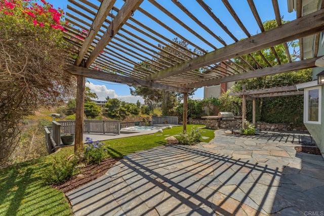 Detail Gallery Image 3 of 25 For 5133 Biltmore, San Diego,  CA 92117 - 3 Beds | 2/1 Baths