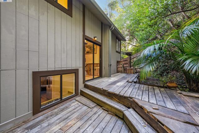 7171 HOMEWOOD DRIVE, Oakland CA: https://media.crmls.org/mediaz/30026858-9a69-4754-9048-966d953ffab2.jpg