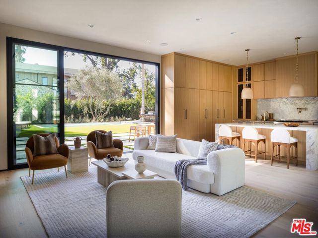 23340 Collins Street, Woodland Hills CA: https://media.crmls.org/mediaz/30036a9d-0030-40ec-9ce4-9f82d8068ae3.jpg