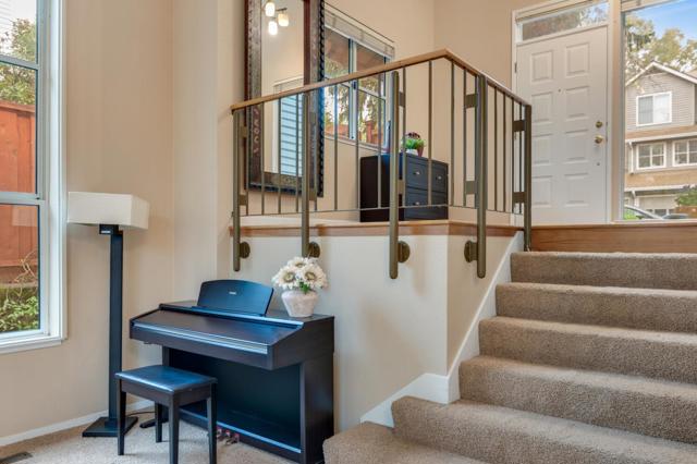 18 Ryan Court, Stanford CA: https://media.crmls.org/mediaz/3004ab3a-972f-4e8e-8753-cea9571ca438.jpg