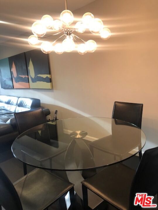8300 Manitoba Street, Playa del Rey CA: https://media.crmls.org/mediaz/30053c9c-408e-4a58-94e1-e96ec82a434b.jpg