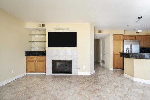 Detail Gallery Image 13 of 28 For 400 N the Strand #27,  Oceanside,  CA 92054 - 2 Beds | 2 Baths