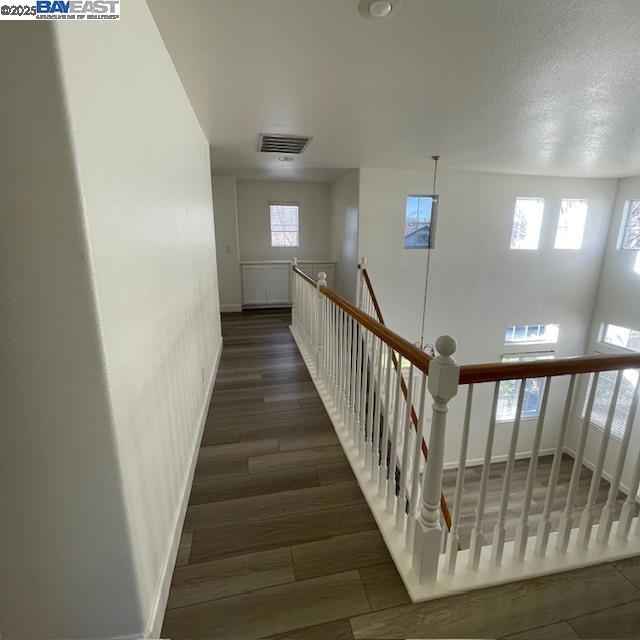 1924 Rochester St, Tracy CA: https://media.crmls.org/mediaz/30057e74-e01b-4623-9535-4661afe4425e.jpg