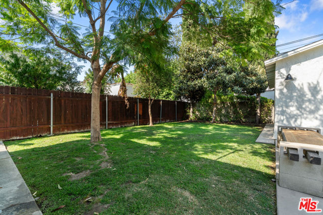 4031 Edenhurst Avenue, Los Angeles CA: https://media.crmls.org/mediaz/300598d9-5843-4df3-9610-665689a3998c.jpg