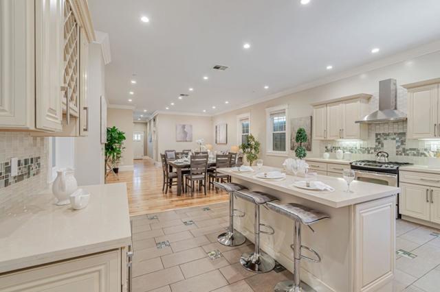 1633 15th Street, Oakland CA: https://media.crmls.org/mediaz/3006fde9-0dac-4802-8730-2490ec5c126a.jpg