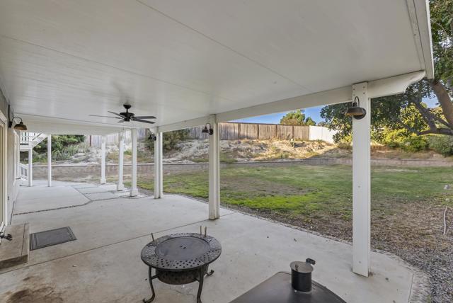1328 Woodhaven Dr, Oceanside CA: https://media.crmls.org/mediaz/30072cec-857c-4031-9958-3893a69d3857.jpg
