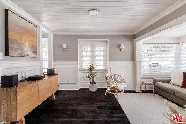 224 San Juan Avenue, Venice CA: https://media.crmls.org/mediaz/3007de20-f351-4c65-a3c0-5f0adf4fc6e0.jpg