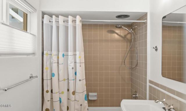 Detail Gallery Image 44 of 73 For 2421 C St, Bakersfield,  CA 93301 - 2 Beds | 2 Baths