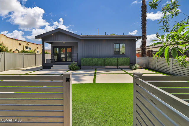 514 W Washington Boulevard, Pasadena CA: https://media.crmls.org/mediaz/3008d634-f8a3-4695-bc5a-bd593b36d8d6.jpg