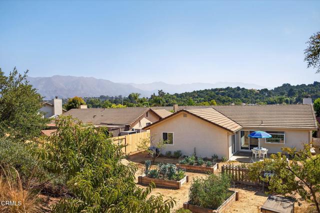 11881 Silver Spur Street, Ojai CA: https://media.crmls.org/mediaz/3008daa5-4c50-4713-a7c5-d247b0b78354.jpg