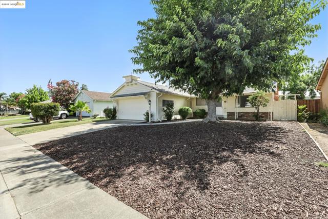6725 Austin Way, Sacramento CA: https://media.crmls.org/mediaz/300955fa-1de9-4975-8636-8b54e9ce740b.jpg