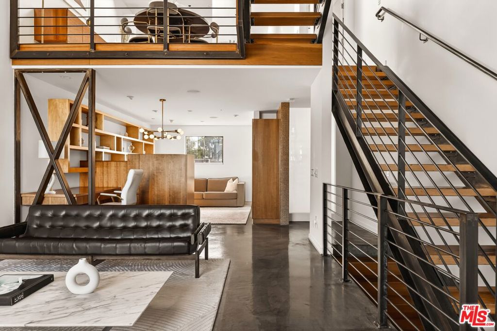 1113 Electric Avenue #10