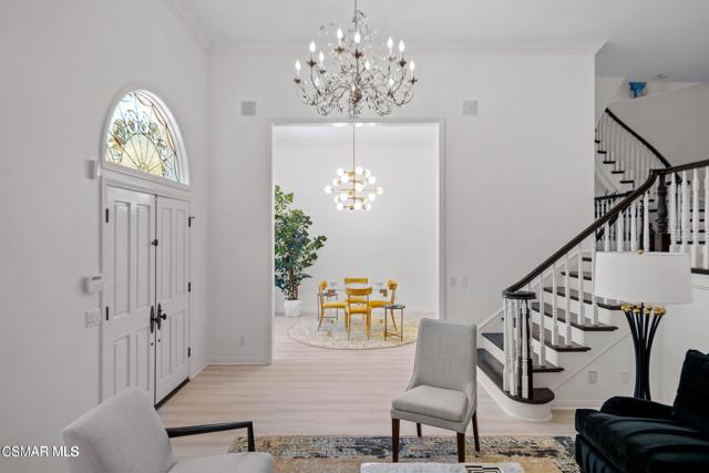 2479 Swanfield Court, Lake Sherwood CA: https://media.crmls.org/mediaz/300aefbc-dd2d-4e25-a195-8e4b3e03060a.jpg