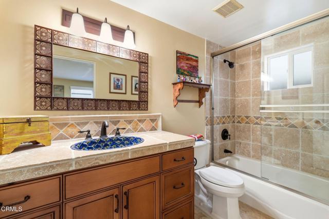 Detail Gallery Image 13 of 73 For 137 Fillmore Ave, Oxnard,  CA 93035 - 3 Beds | 3 Baths