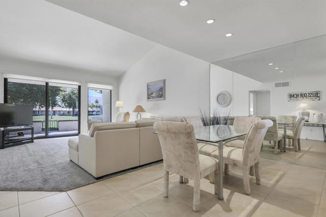 69 Don Quixote Drive, Rancho Mirage CA: https://media.crmls.org/mediaz/300b65e7-8d83-41b4-925b-1cca01e56011.jpg