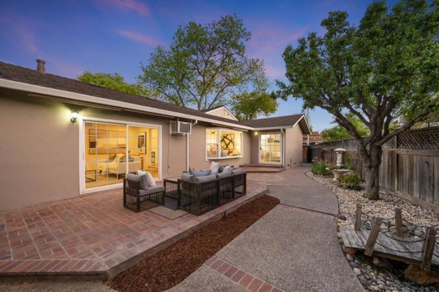 482 Radcliffe Drive, Santa Clara CA: https://media.crmls.org/mediaz/300c0714-243e-4dee-b297-c4989e6a54ea.jpg
