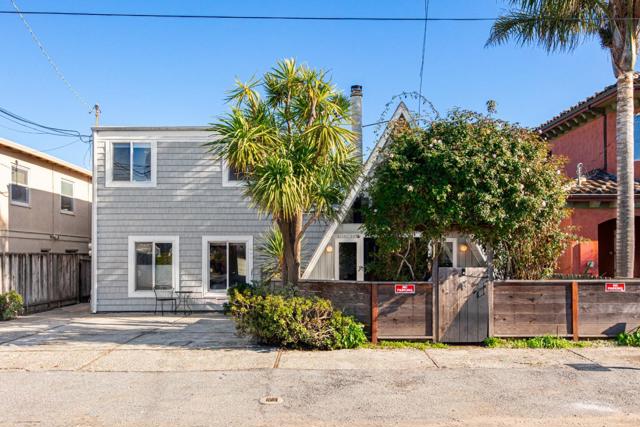 360 36th Avenue, Santa Cruz CA: https://media.crmls.org/mediaz/300c4983-3e0e-404f-b879-be6436d644e7.jpg