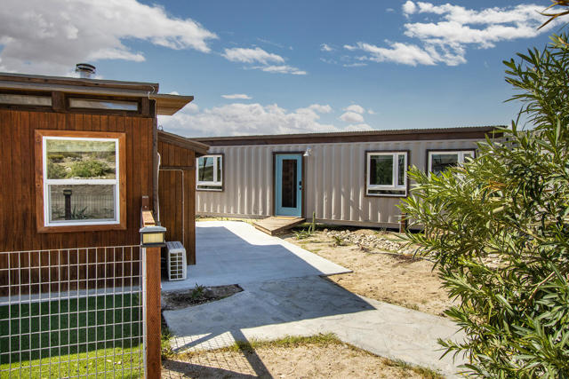 9223 N Star Trail, Morongo Valley CA: https://media.crmls.org/mediaz/300cd41e-ac32-4fe9-9d03-8662e60d4ddb.jpg