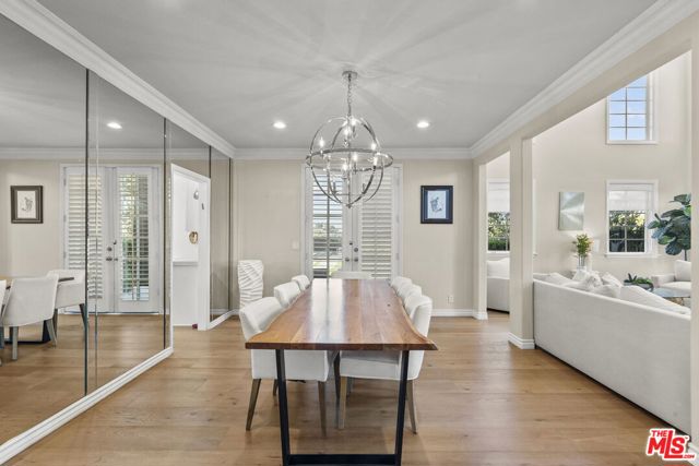 22241 Alizondo Drive, Woodland Hills CA: https://media.crmls.org/mediaz/300ce8a8-8708-4675-90fc-ab421af916ff.jpg