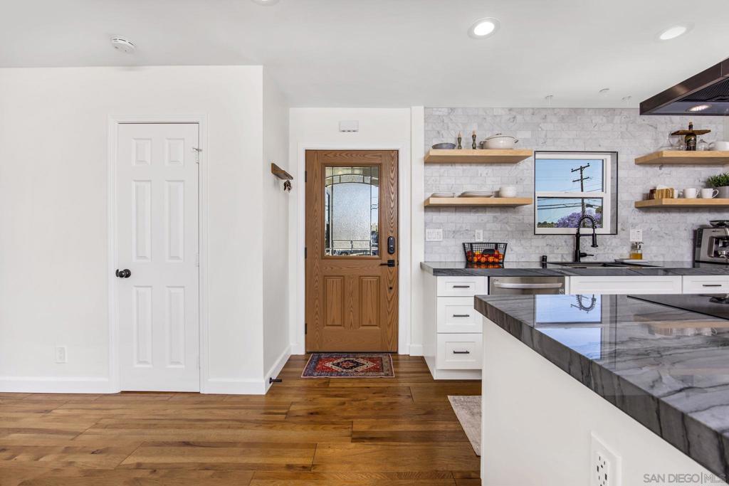 6875 Estrella Ave - photo 3