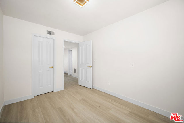 2733 Grand Summit Road, Torrance CA: https://media.crmls.org/mediaz/300d4de2-18e2-43f2-911a-fc223ca0b9a8.jpg