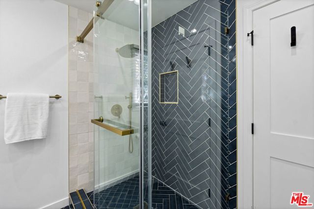 4723 Autry Avenue, Long Beach CA: https://media.crmls.org/mediaz/300fedd2-9f17-4be7-b36b-1b86391306b1.jpg