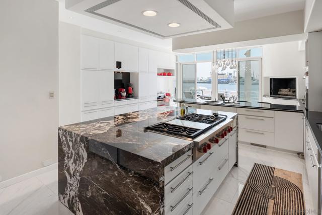 1 The Point, Coronado CA: https://media.crmls.org/mediaz/30103b06-93ac-48cc-9e82-c09a37c4d644.jpg