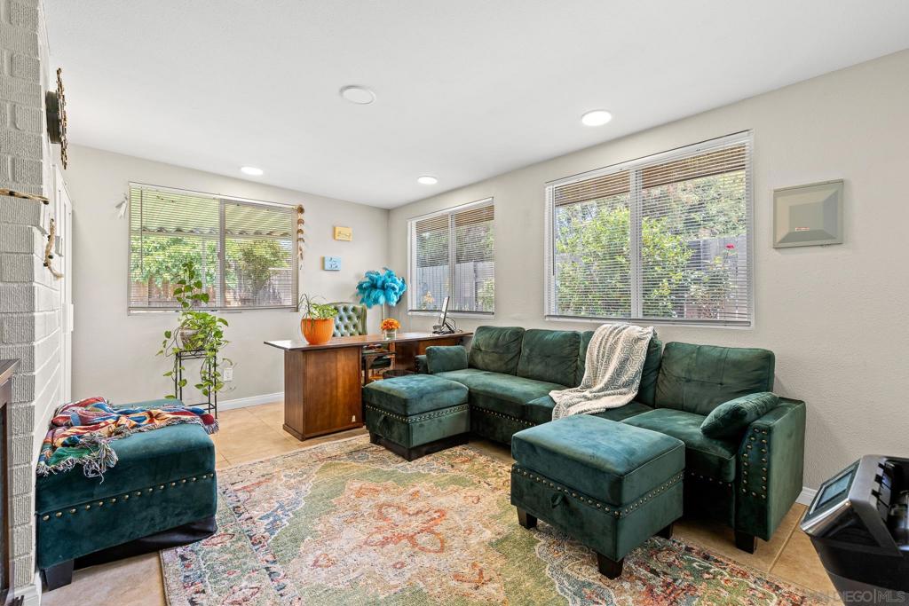 2148 Medford Ave - photo 12