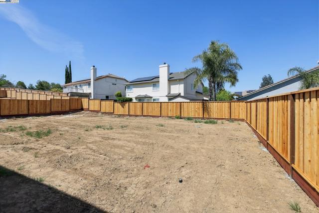 5204 Cardinal Court, Antioch CA: https://media.crmls.org/mediaz/301064c5-c680-4751-99ca-ee51cd9ca92b.jpg