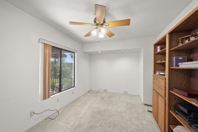 15519 Calistoga Dr., Ramona CA: https://media.crmls.org/mediaz/3010cb7a-71e4-4709-a90f-36c850db197a.jpg