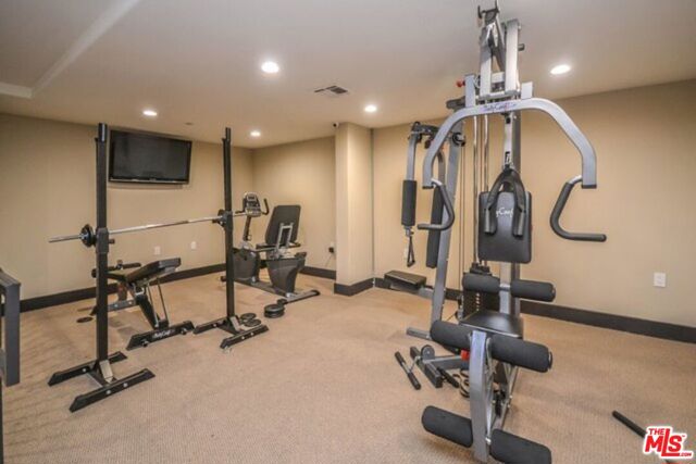 155 N Hamilton Drive, Beverly Hills CA: https://media.crmls.org/mediaz/3011d00b-a488-4293-8c68-68f382c978fc.jpg