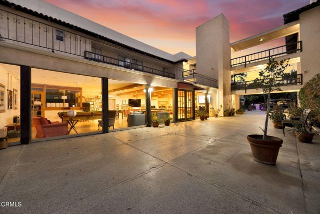 1127 E Del Mar Boulevard, Pasadena CA: https://media.crmls.org/mediaz/301243cc-ac7b-4e22-a72c-7b2d31b04e9b.jpg