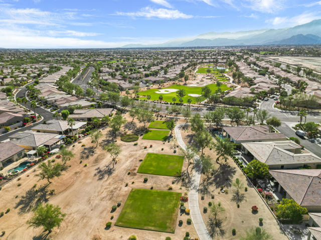 38756 Camino Aguacero, Indio CA: https://media.crmls.org/mediaz/3013f821-7acf-4d47-9e4b-d6b6096f48a6.jpg