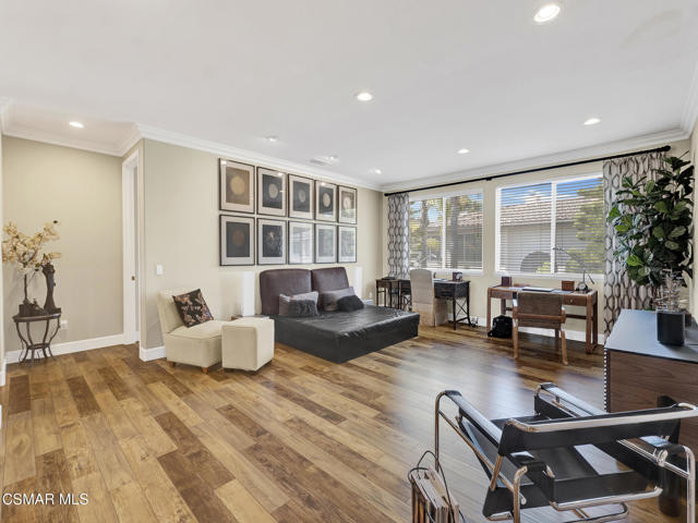 3865 Briar Ridge Court, Newbury Park CA: https://media.crmls.org/mediaz/30145879-c472-49db-ac93-be3fd67cb63f.jpg